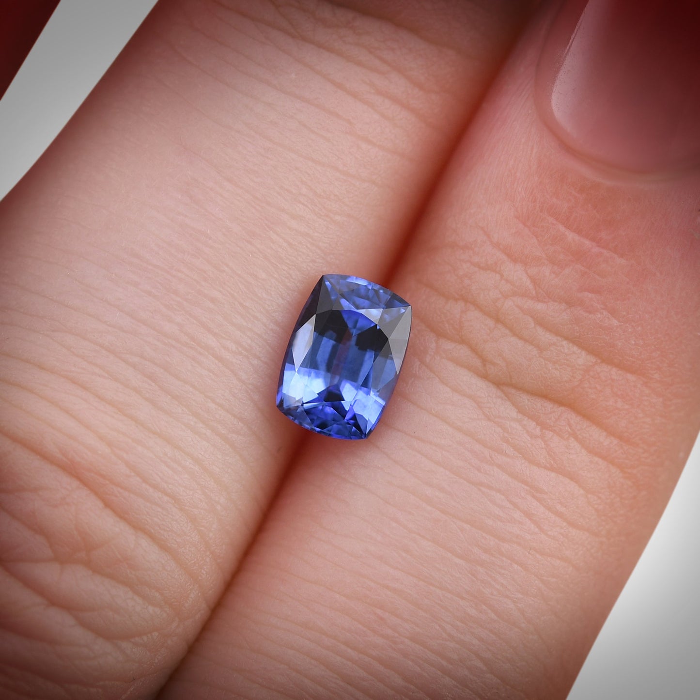 1,27 Karat blauer Kissen-Saphir aus Sri Lanka