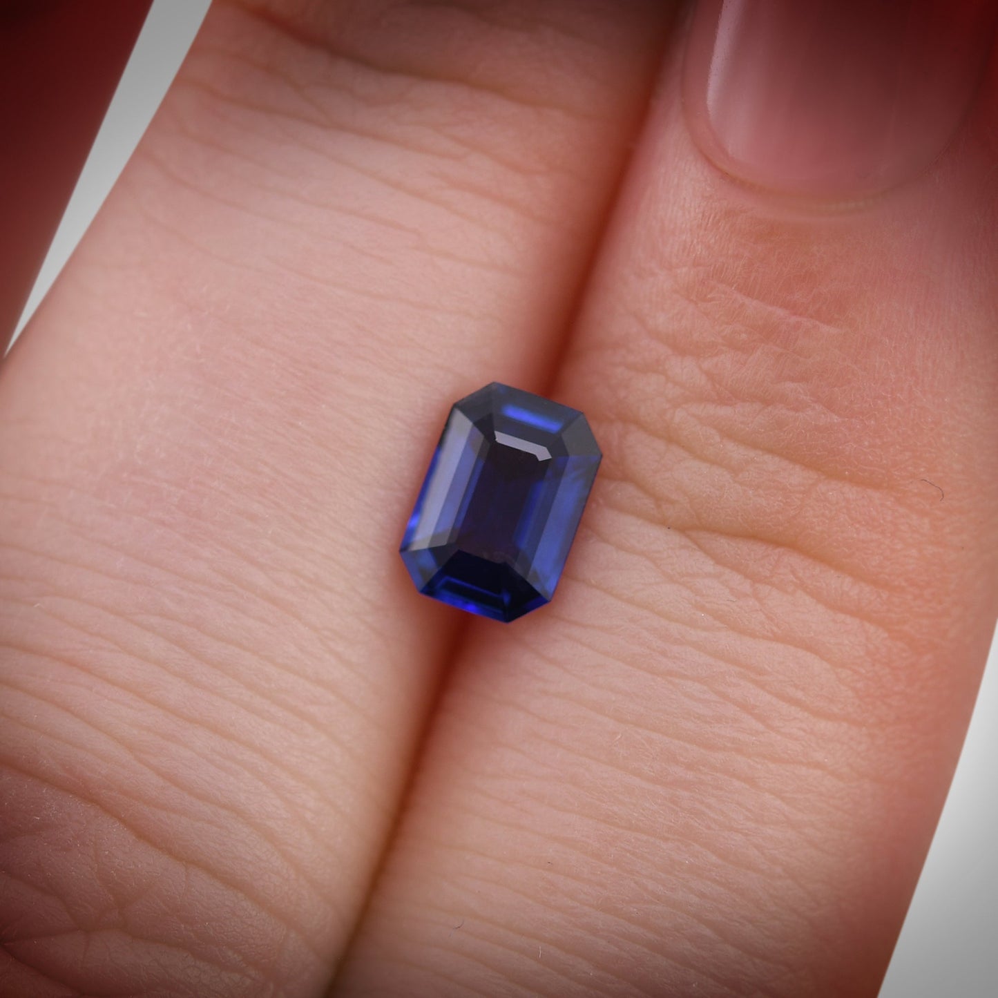 1,00 Karat blauer Smaragd-Saphir aus Sri Lanka