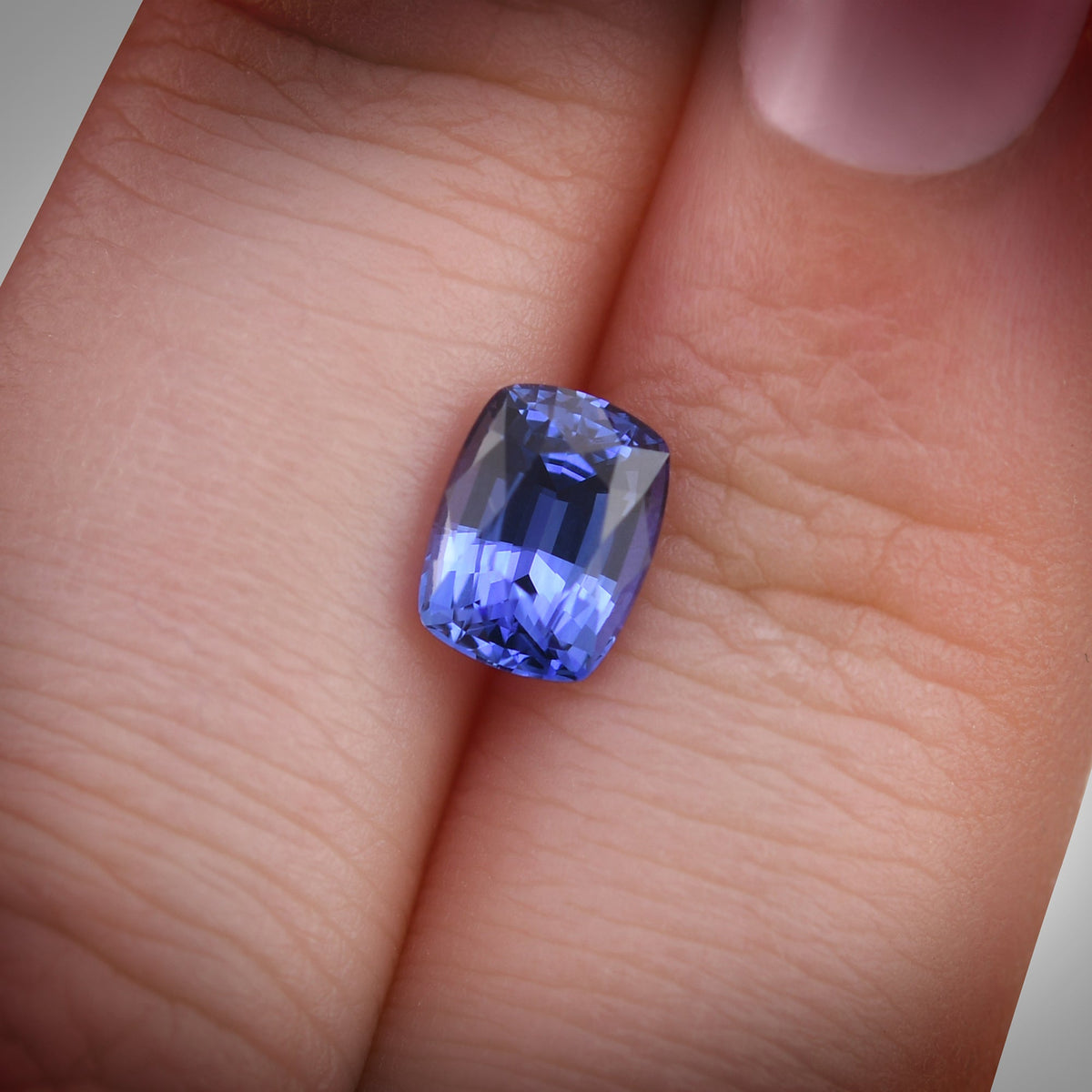 1,62 Karat blauer Kissen-Saphir aus Sri Lanka
