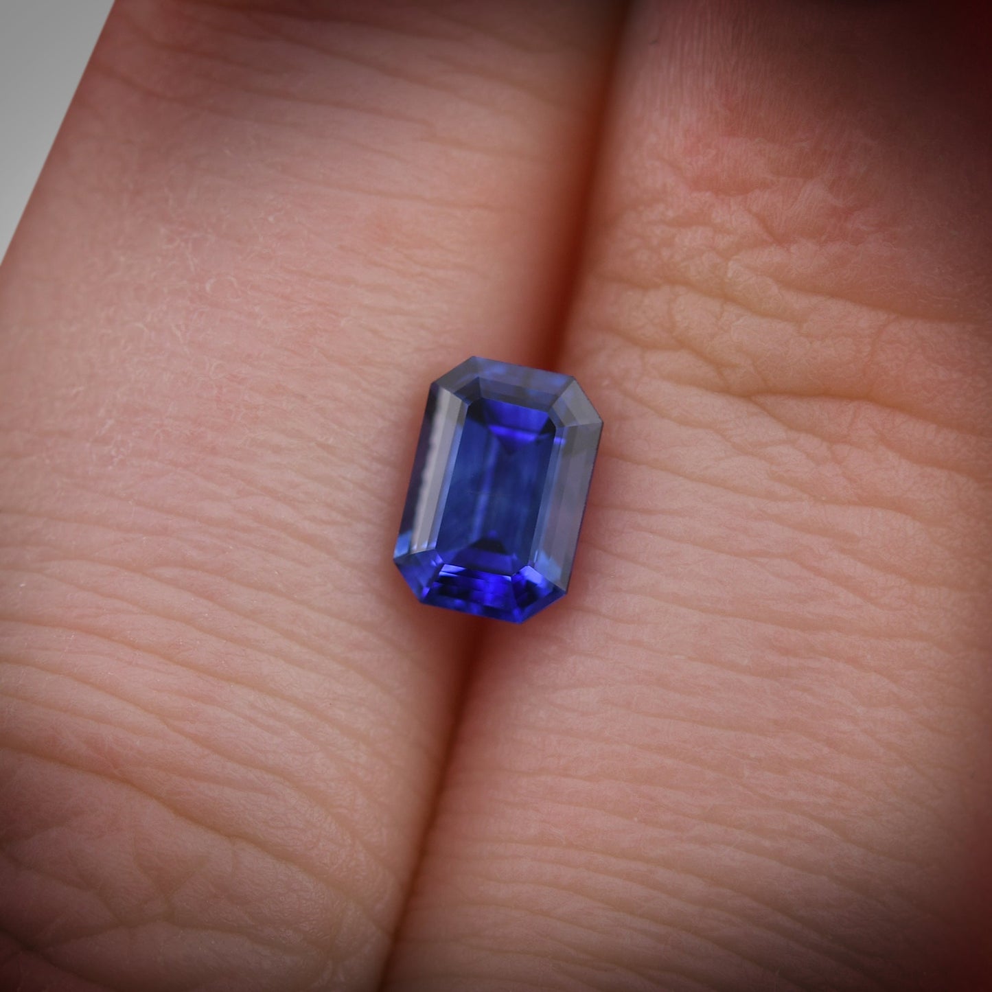 1,31 Karat blauer Kissen-Saphir aus Sri Lanka