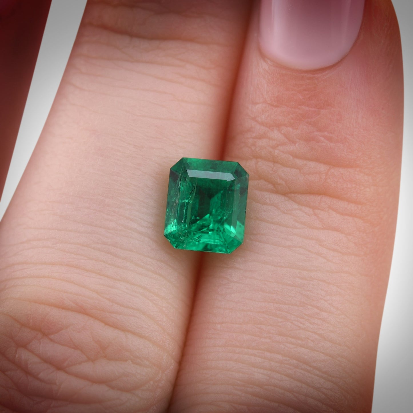 1.64 Carat Green COLOMBIAN Emerald Emerald CD