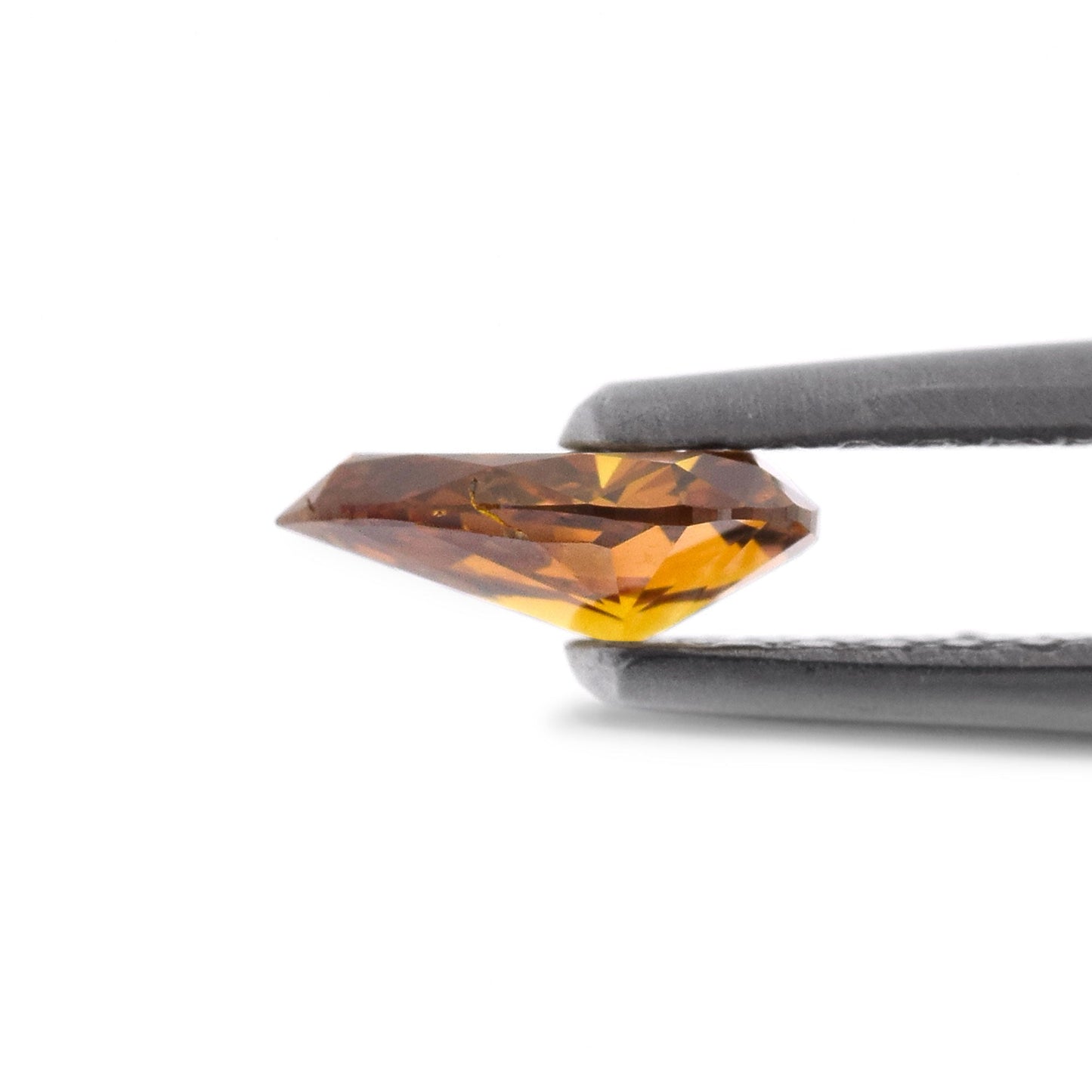 0,38 Karat Fancy Deep Brownish Yellowish Orange Birnenförmiger Diamant SI2 GIA
