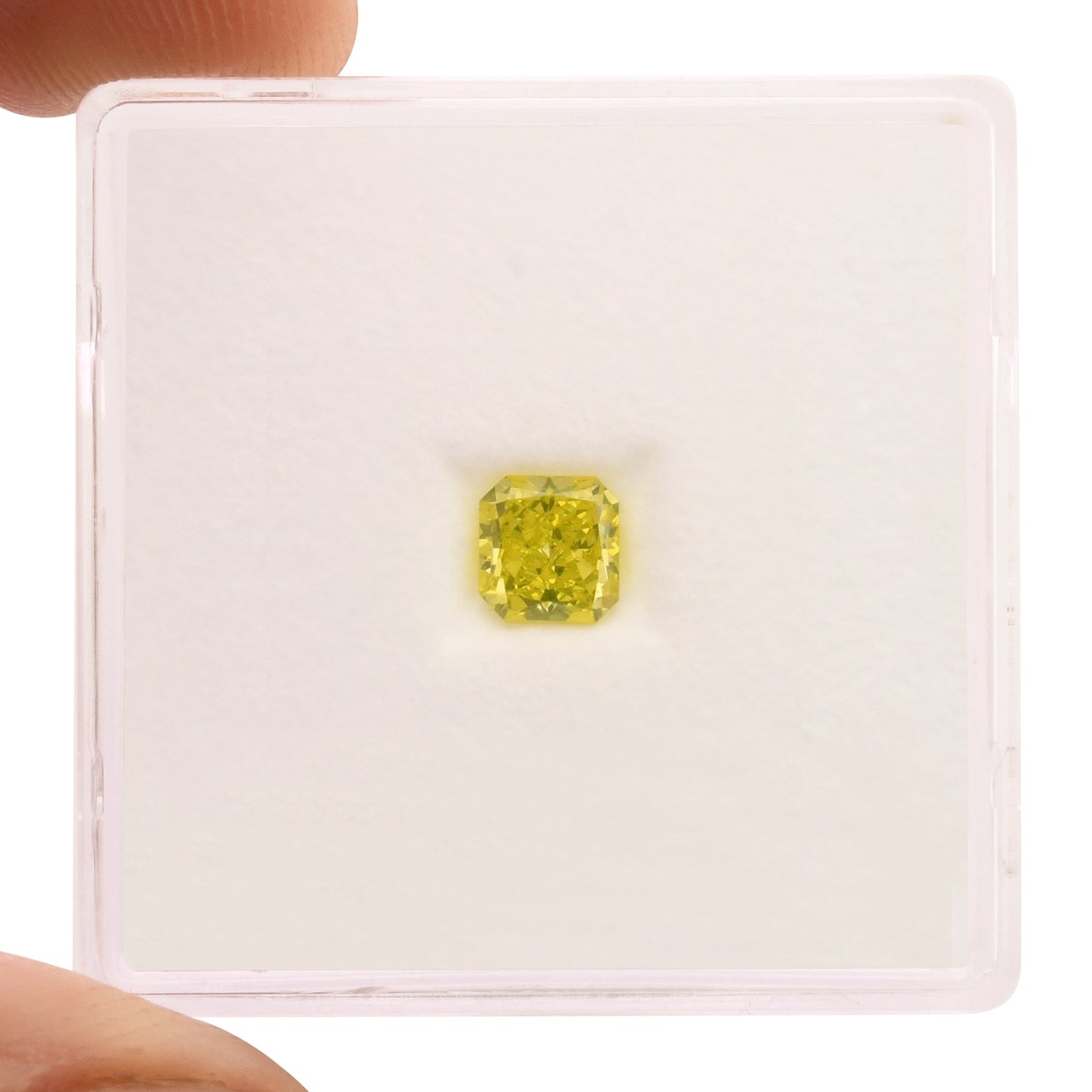 0,42 Karat Fancy Vivid Green Yellow Radiant Diamant SI1 GIA