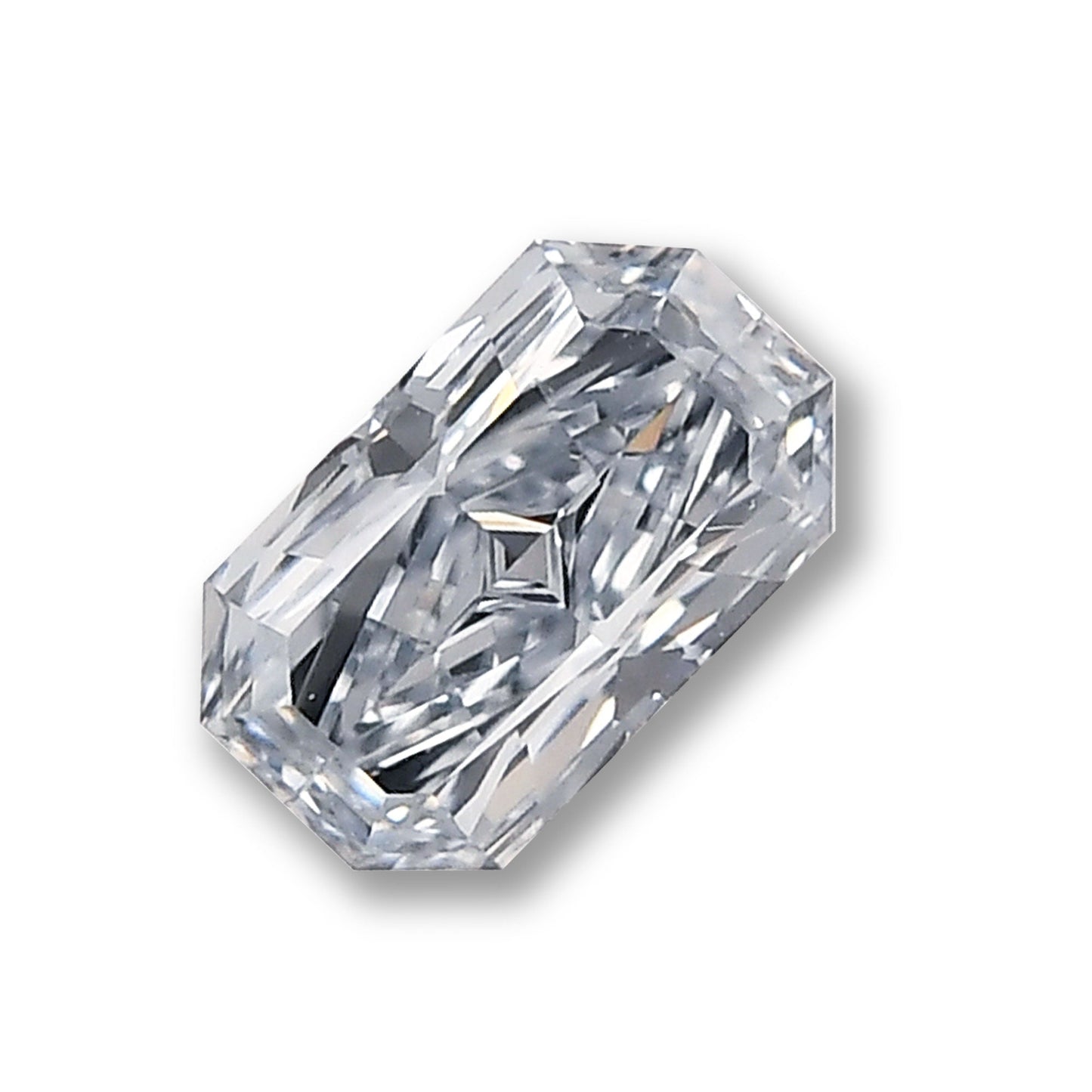 0,51 Karat Fancy Light Blue Radiant Diamond IF GIA