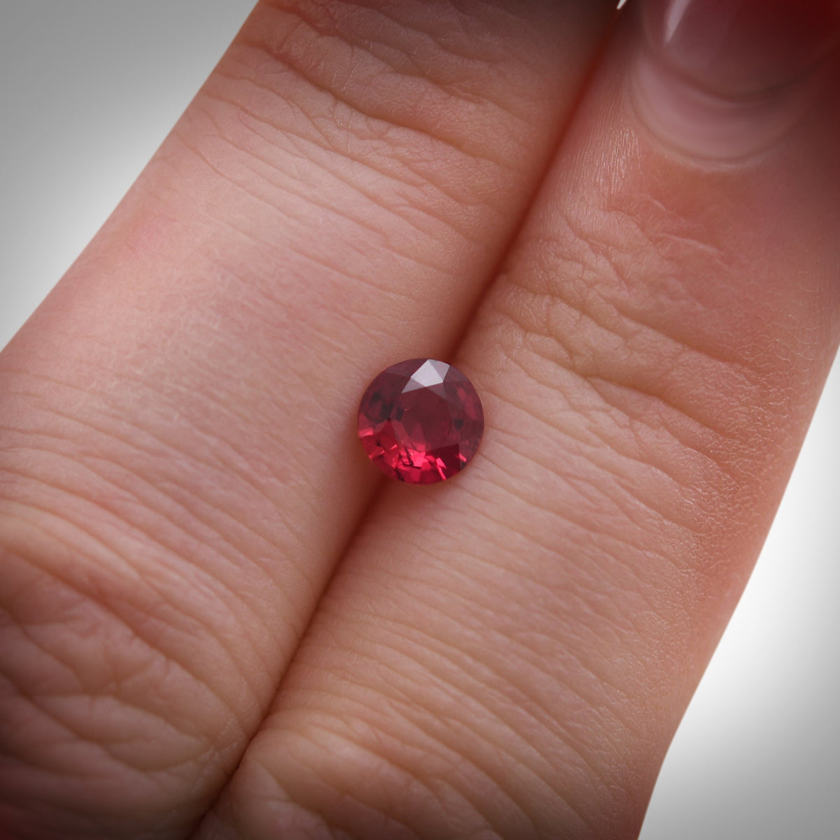 Runder Rubin | 0,51 ct | Rot | Ref. 711364
