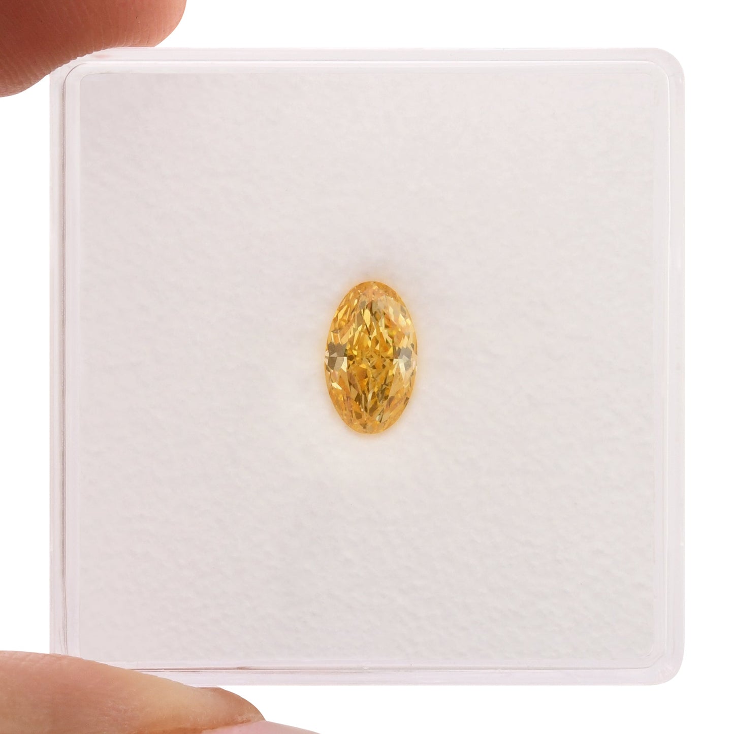 0,53 Karat Fancy Intense Yellow Orange Ovaler Diamant SI1 GIA