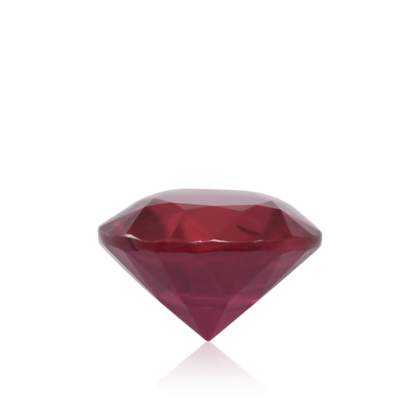 0,56 Karat roter runder Rubin aus Mosambik