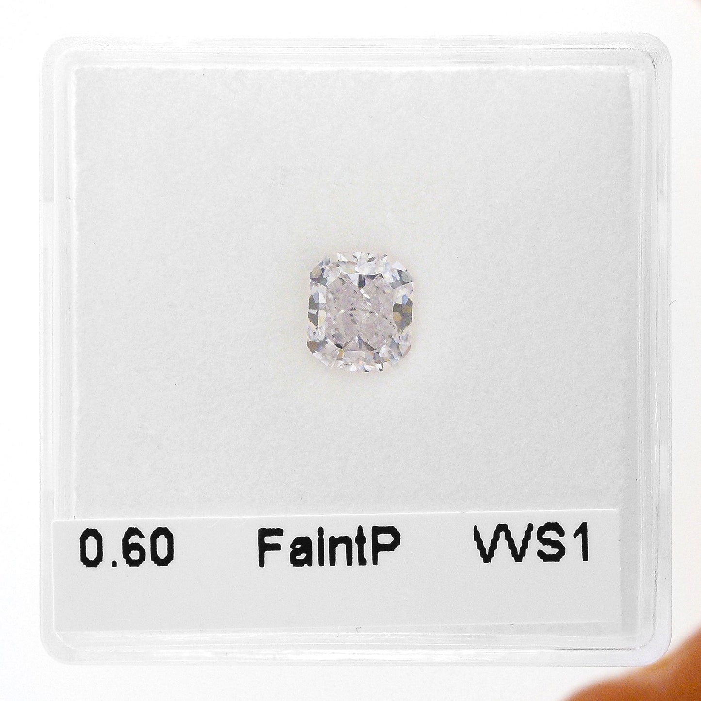 0,60 Karat zartrosa strahlender Diamant VVS1 GIA