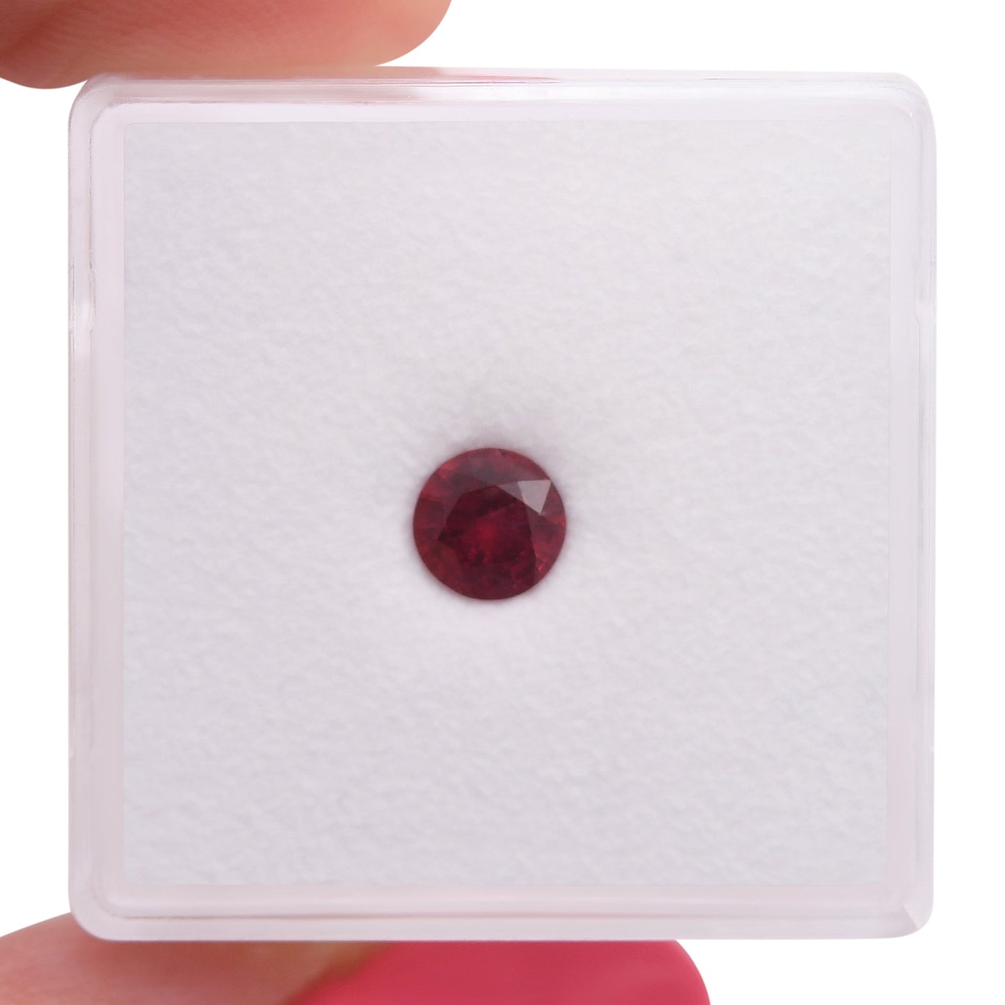 0,60 Karat roter runder Rubin aus Mosambik