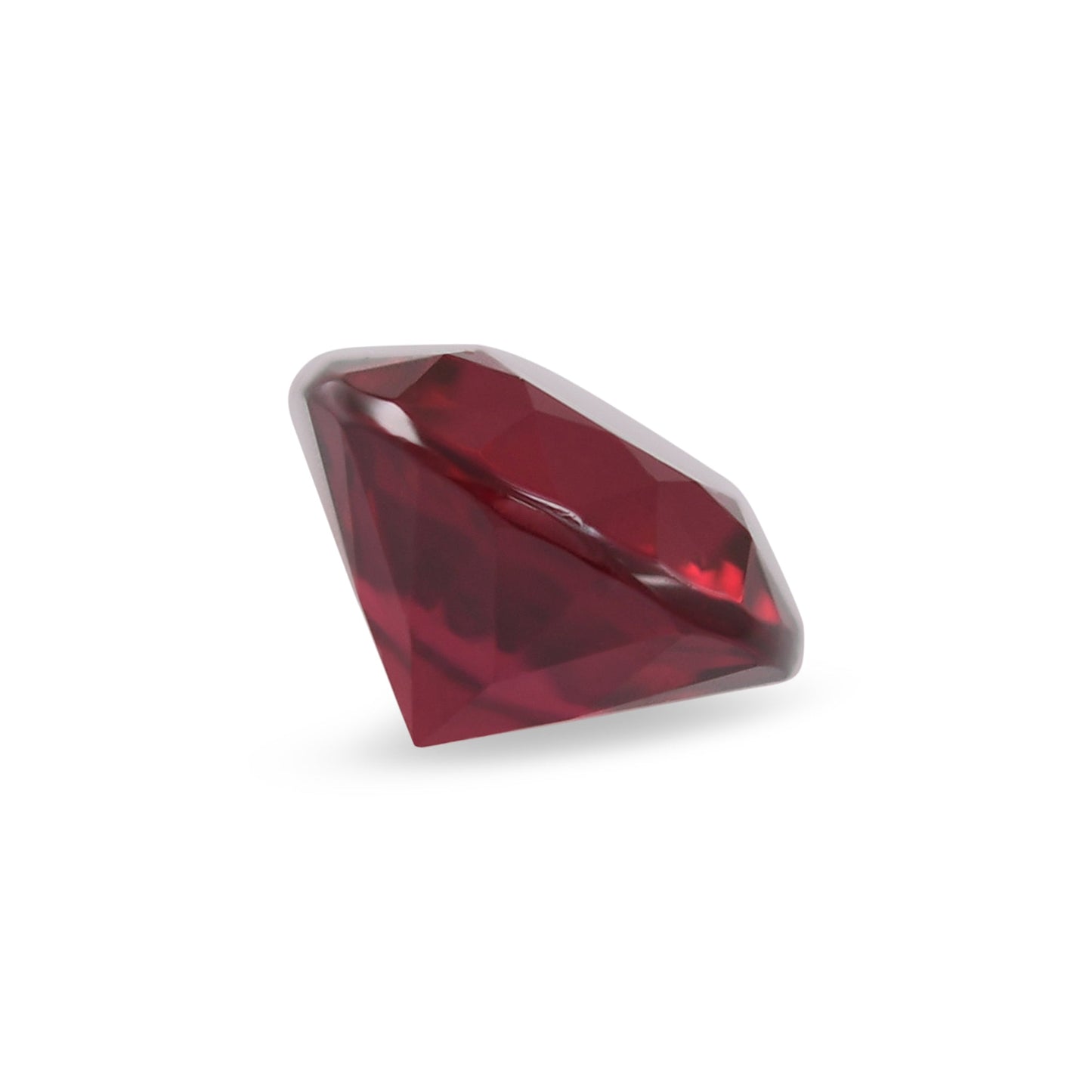 0,62 Karat roter runder Rubin aus Mosambik