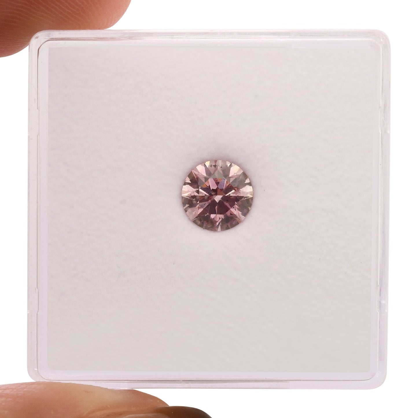 0,63 Karat Fancy Intense Purplish Pink Runder Diamant I1 GIA