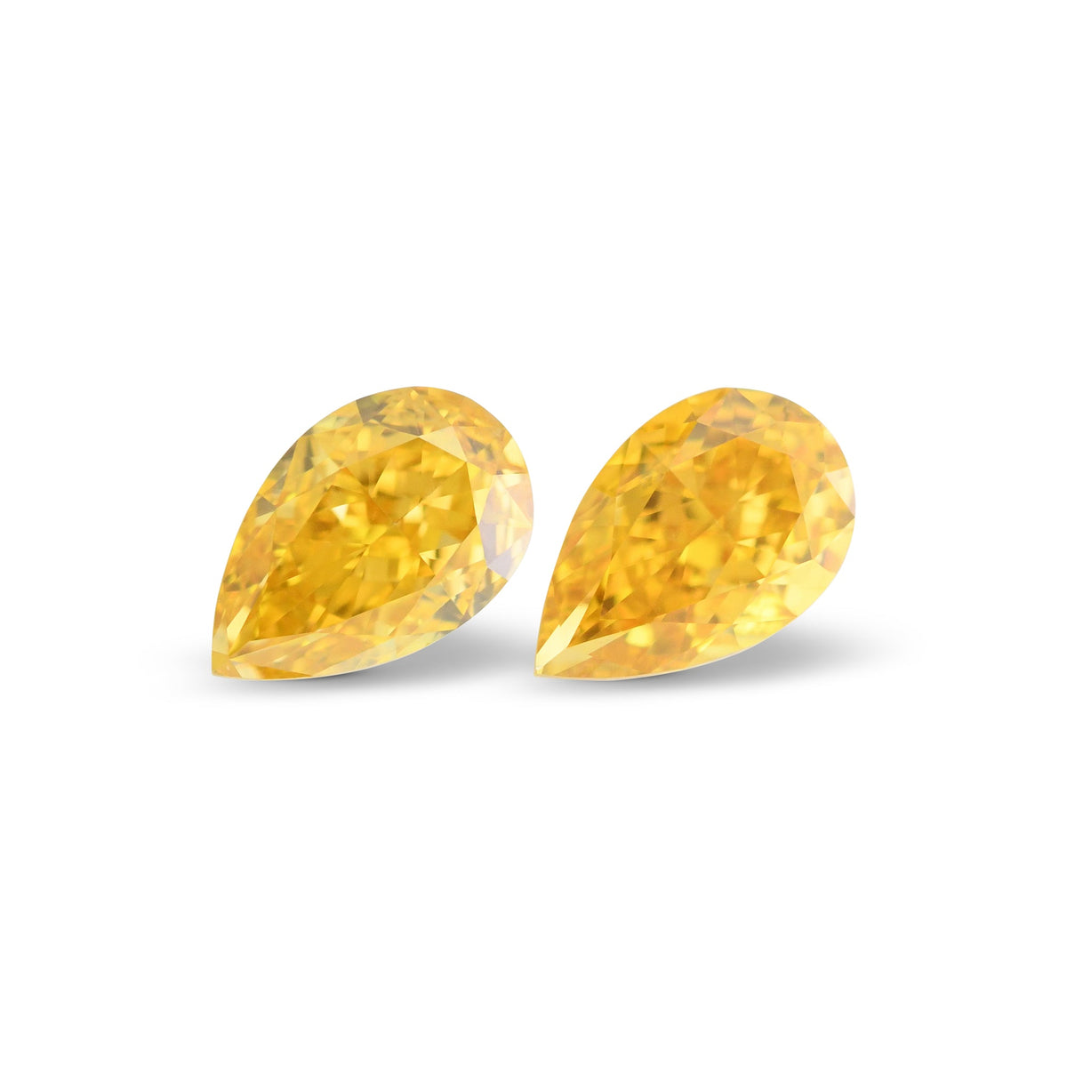 Birnenförmiger Diamant | 0,64 ct | Fancy Vivid Orange Yellow | SI1 | GIA | Ref 724334