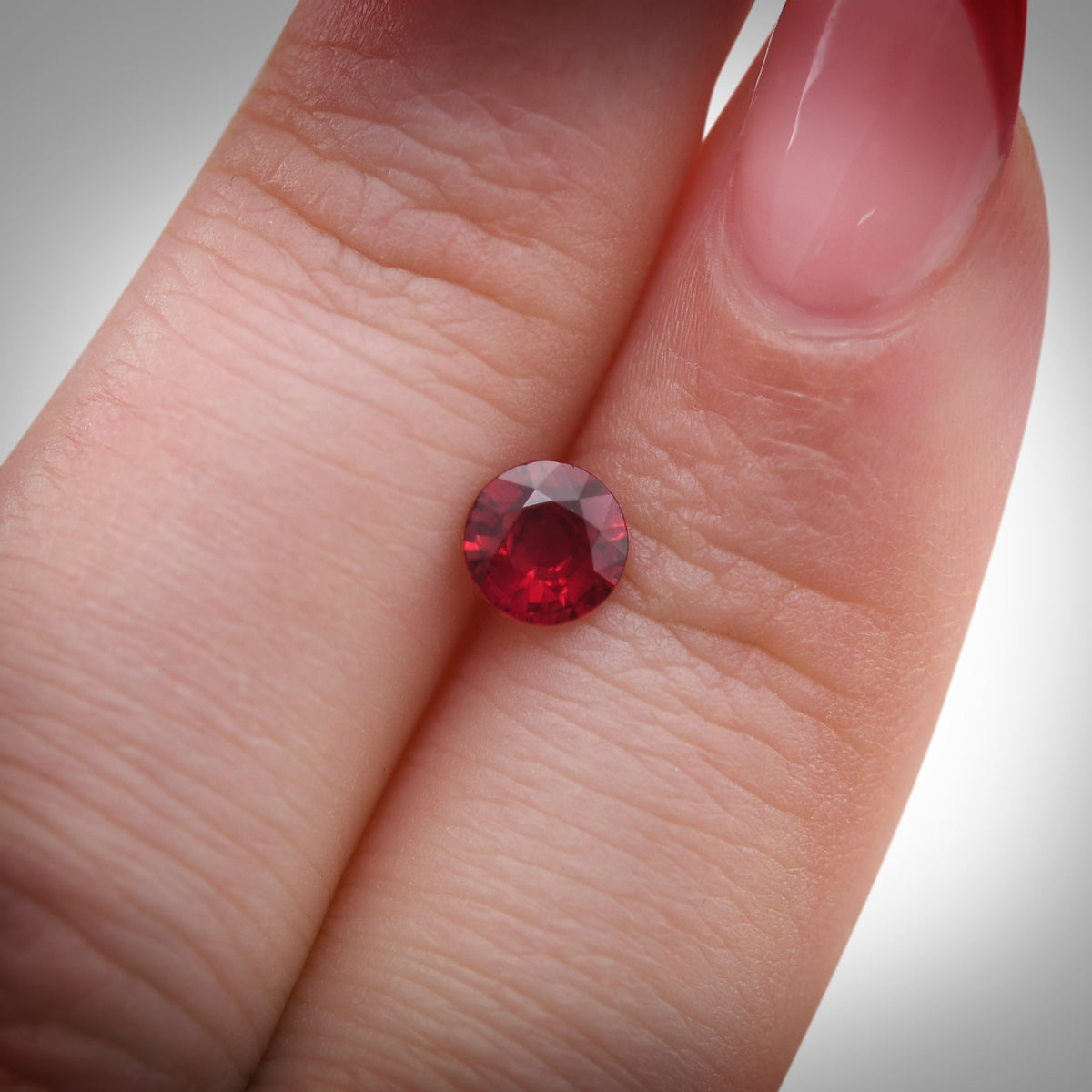 Runder Rubin | 0,67 ct | Rot | Ref. 711504