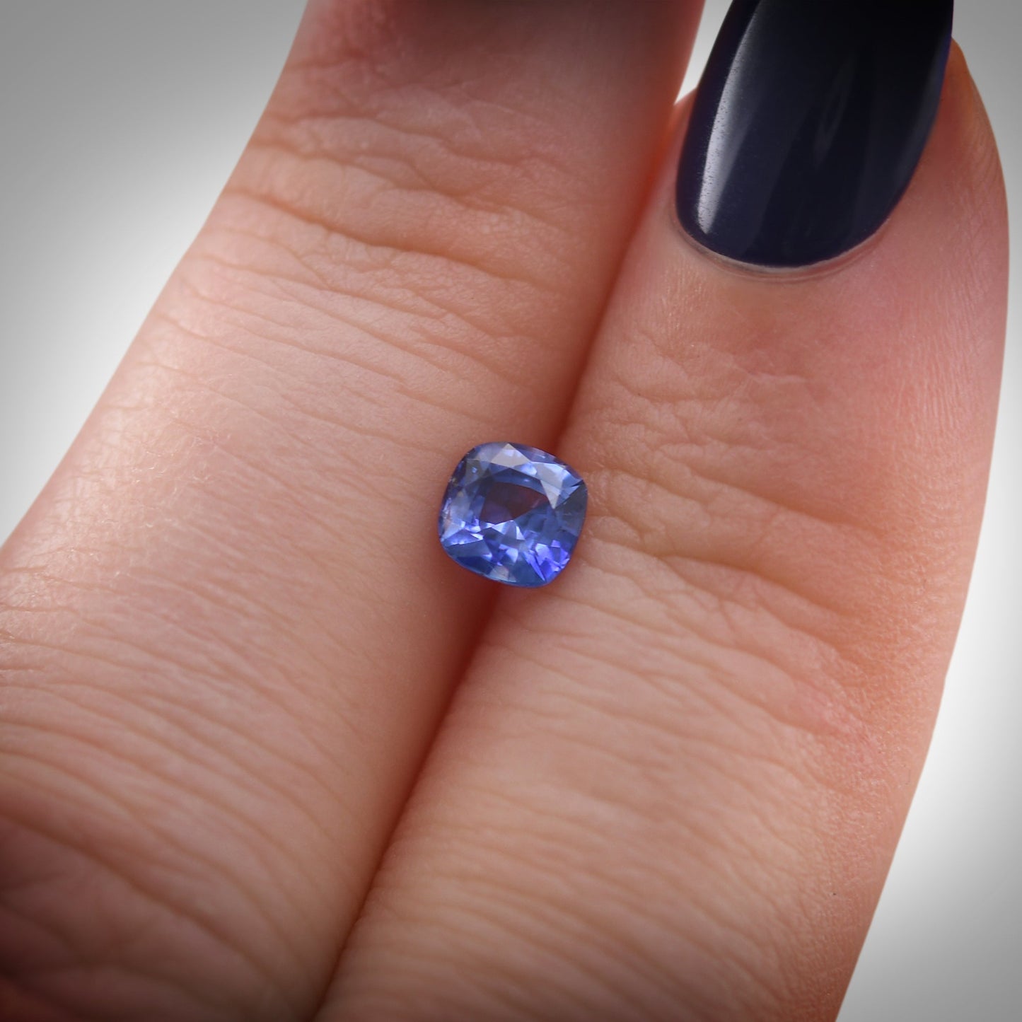 0,67 Karat blauer Kissen-Saphir aus Sri Lanka