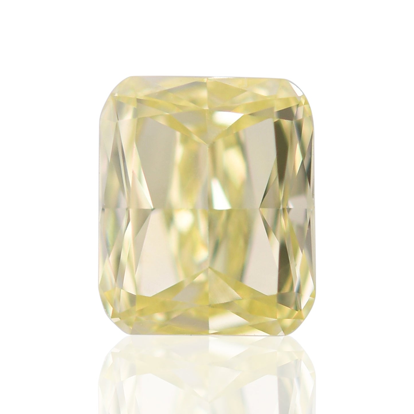 0,68 Karat Fancy Yellow Cushion Diamond VVS2 GIA