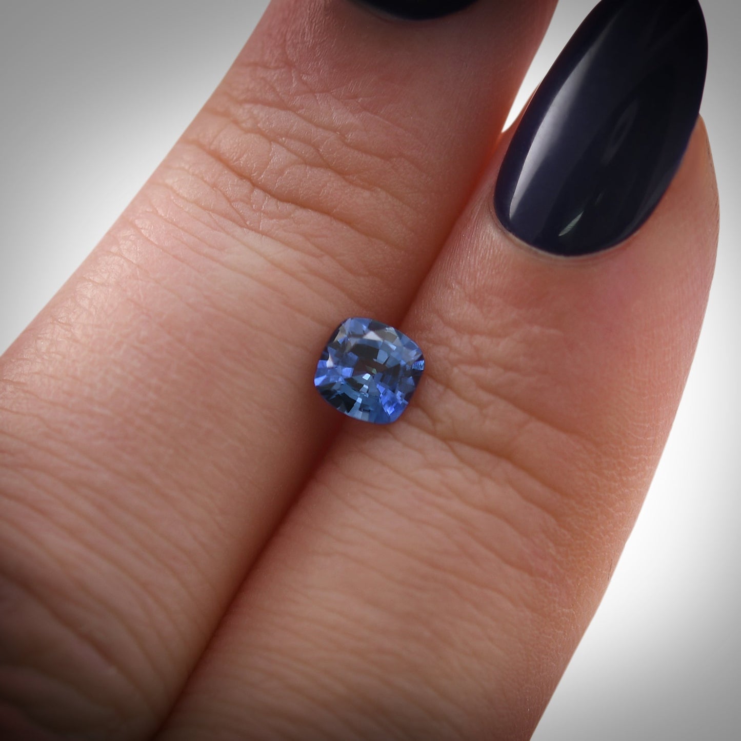 0,70 Karat blauer Kissen-Saphir aus Sri Lanka
