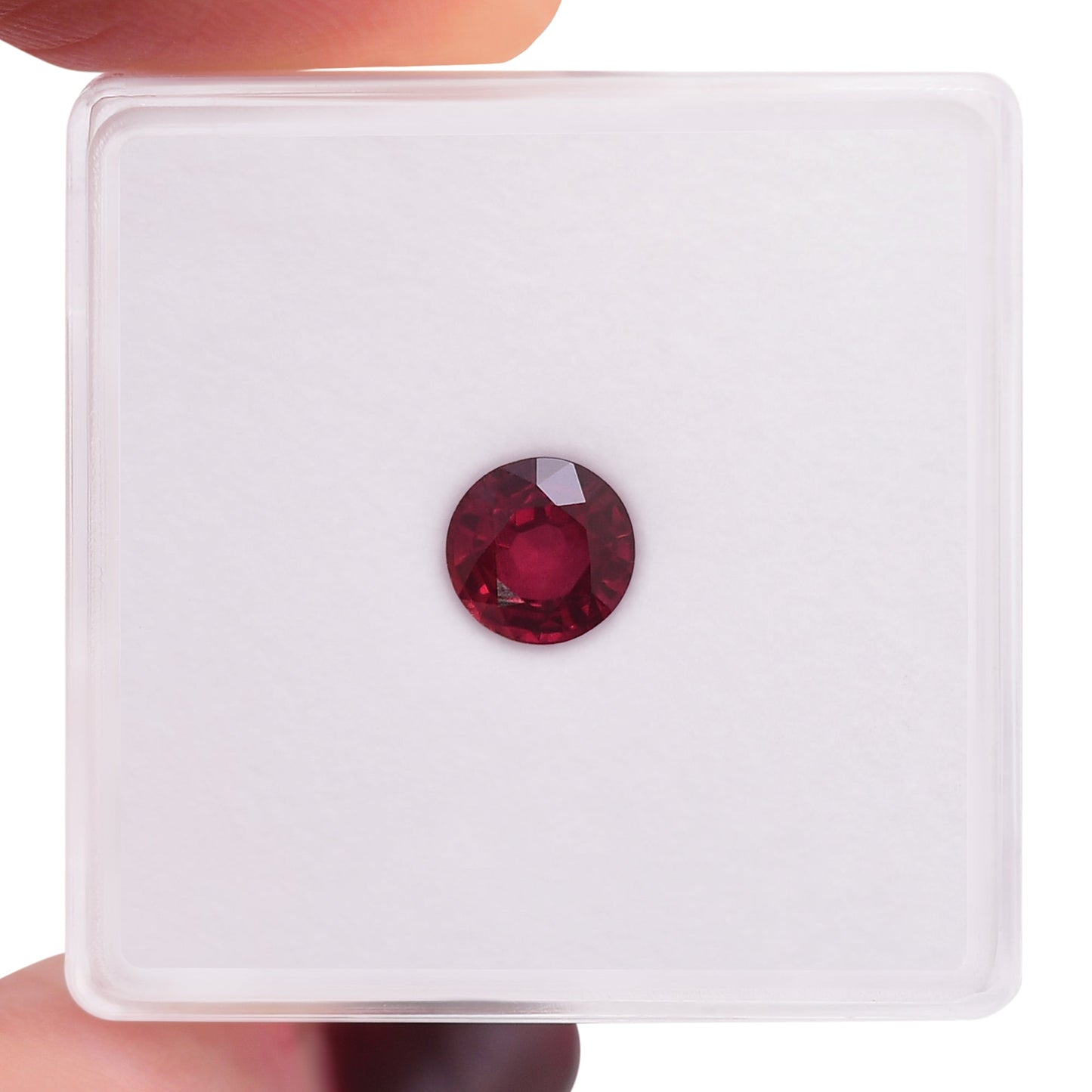 0,74 Karat roter runder Rubin aus Mosambik