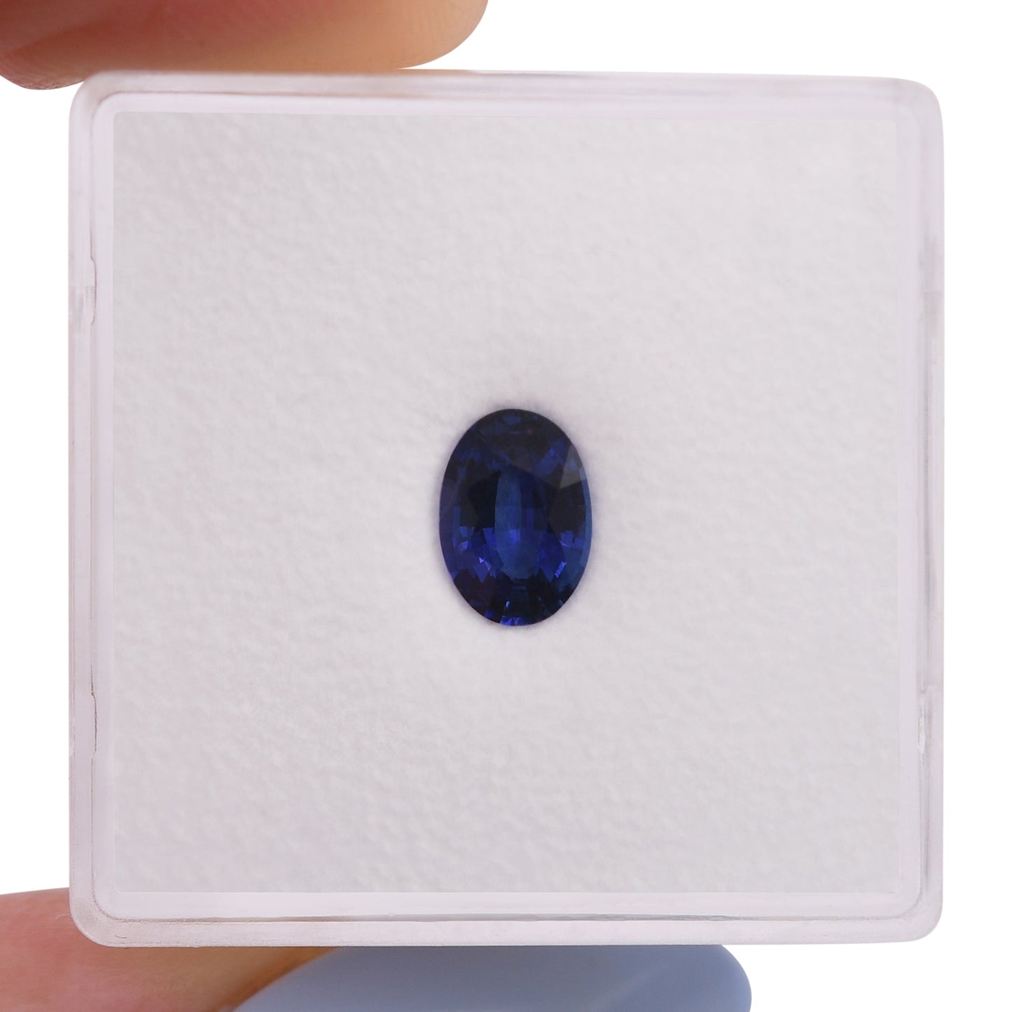 0,77 Karat blauer ovaler Saphir aus Sri Lanka