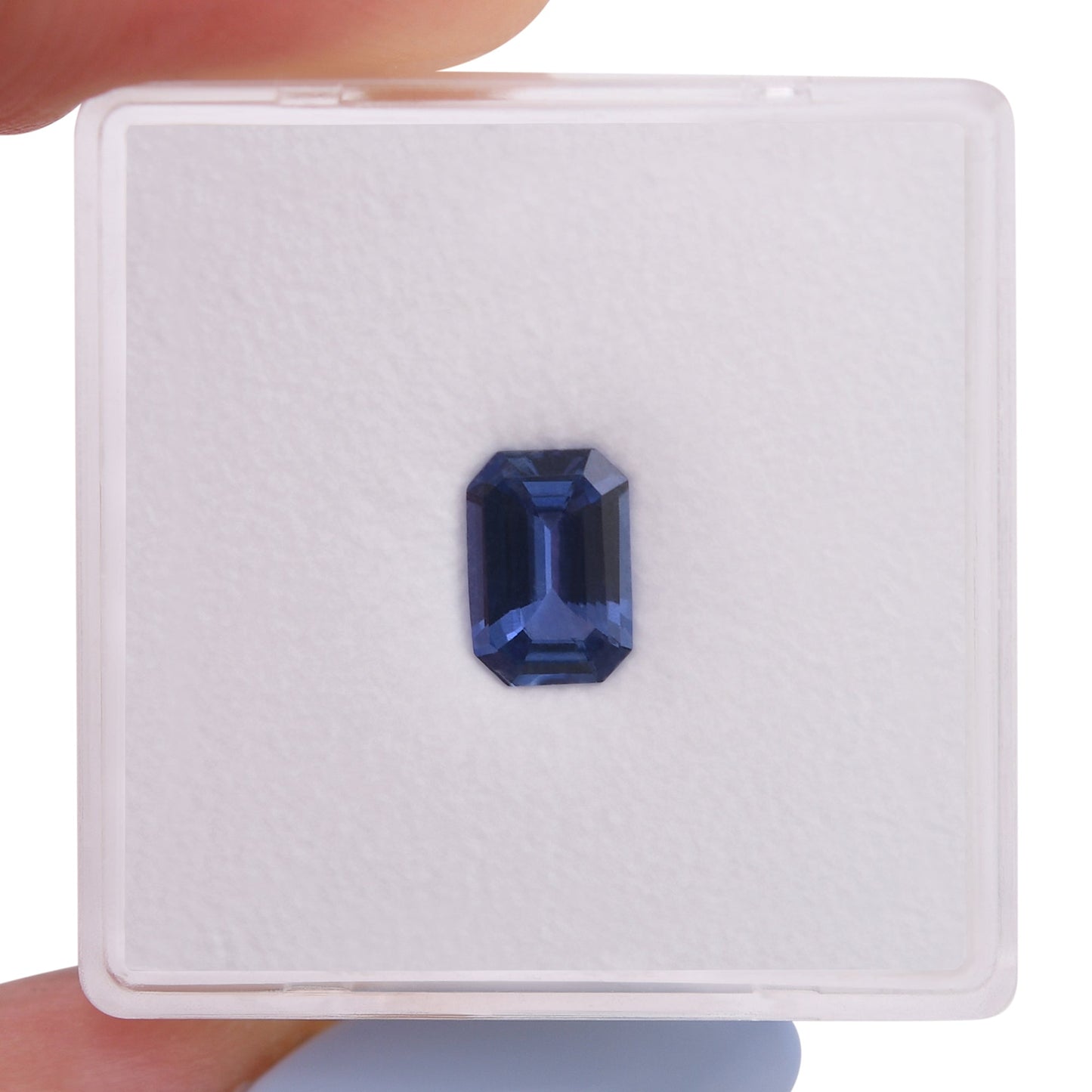 0,89 Karat blauer Smaragd-Saphir aus Sri Lanka