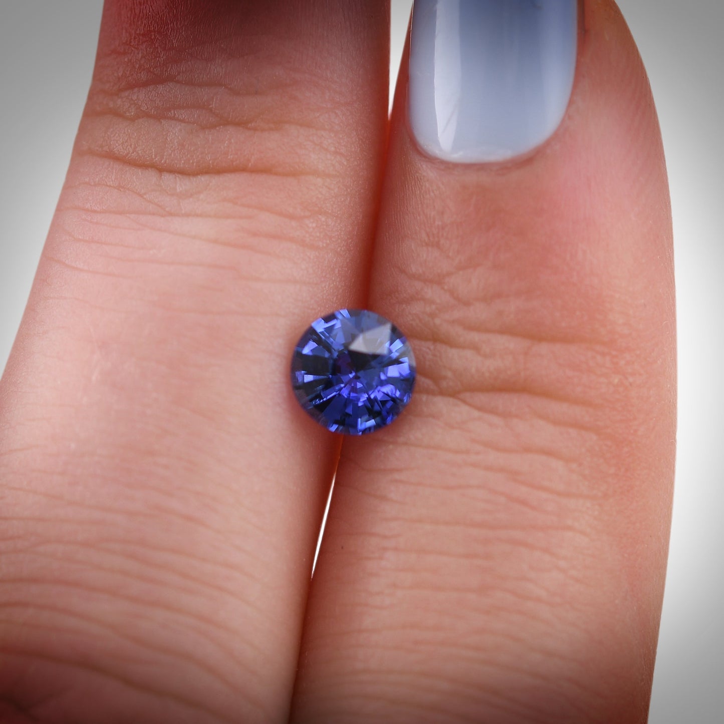 0,97 Karat blauer runder Saphir aus Sri Lanka