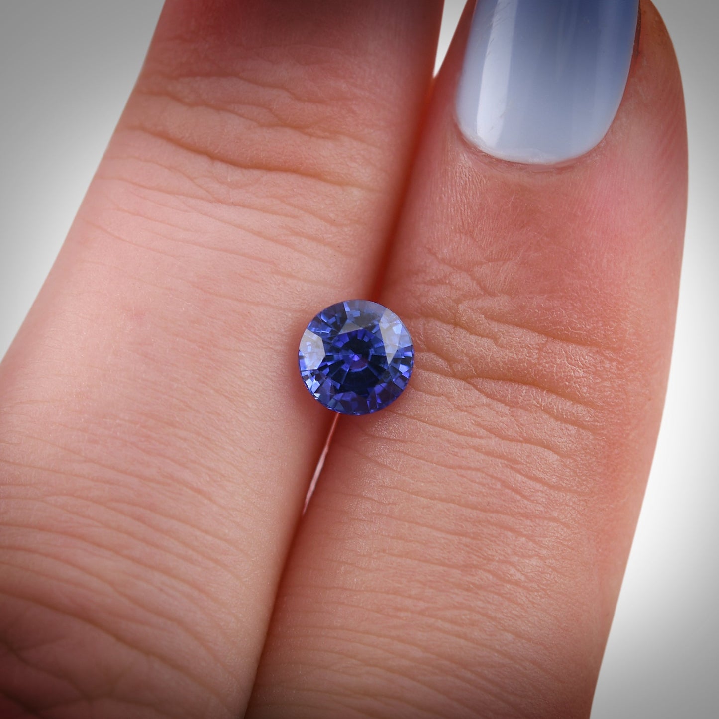1,06 Karat blauer runder Saphir aus Sri Lanka