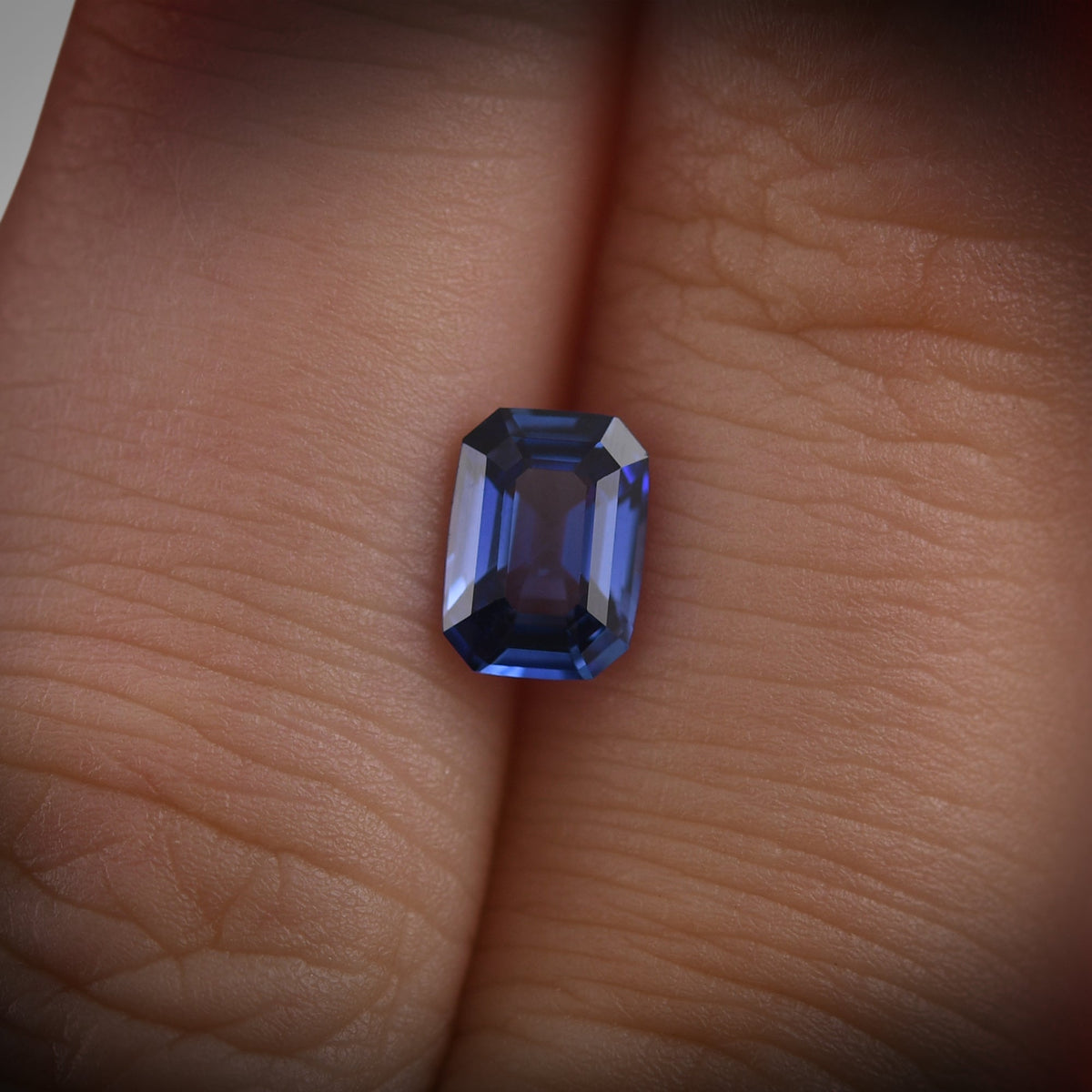 1.06 Carat Blue SRI LANKAN Emerald Sapphire