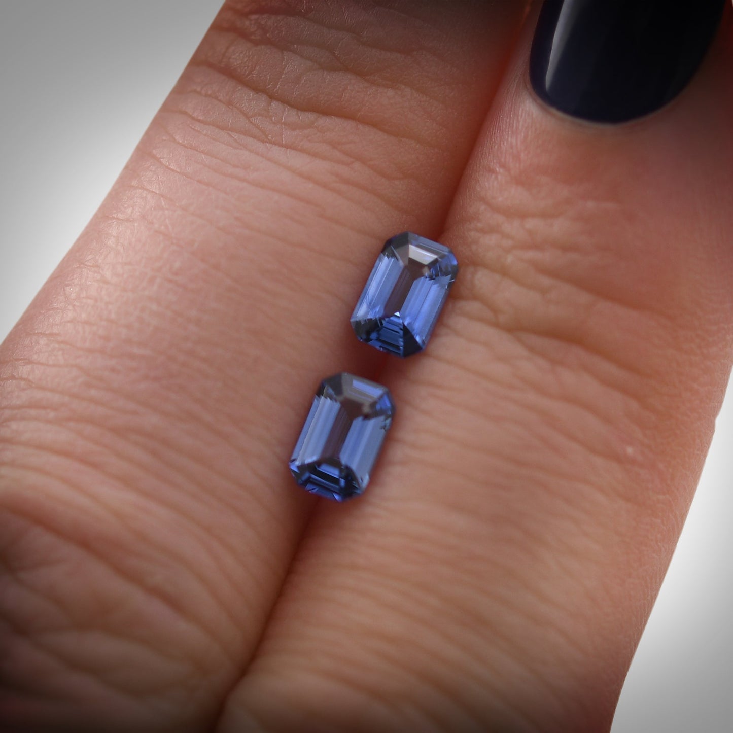 1,08 Karat blauer Smaragd-Saphir aus Sri Lanka