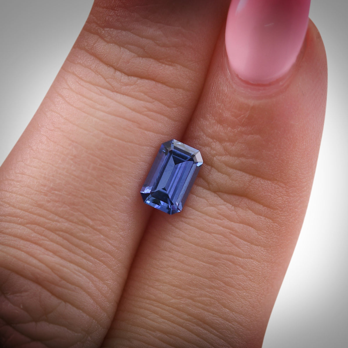 Smaragd-Saphir | 1,11 ct | Blau | Ref. 723924