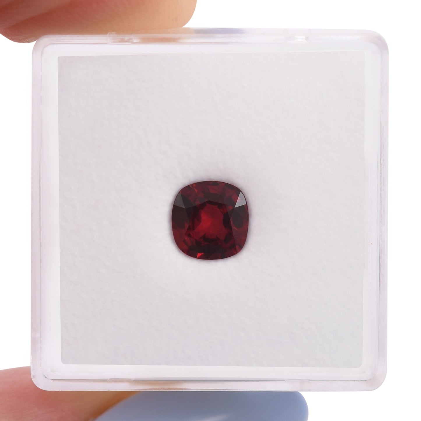 1,12 Karat roter Mosambik-Kissenrubin