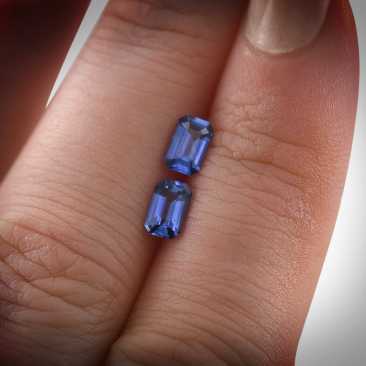1.13 Carat Blue SRI LANKA Emerald Sapphire