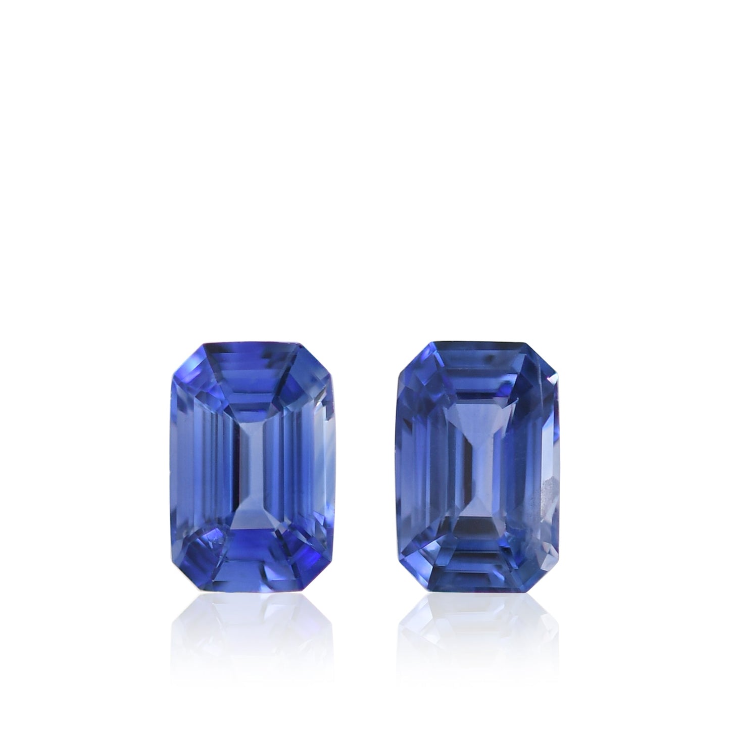1,21 Karat blauer Smaragd-Saphir aus Sri Lanka