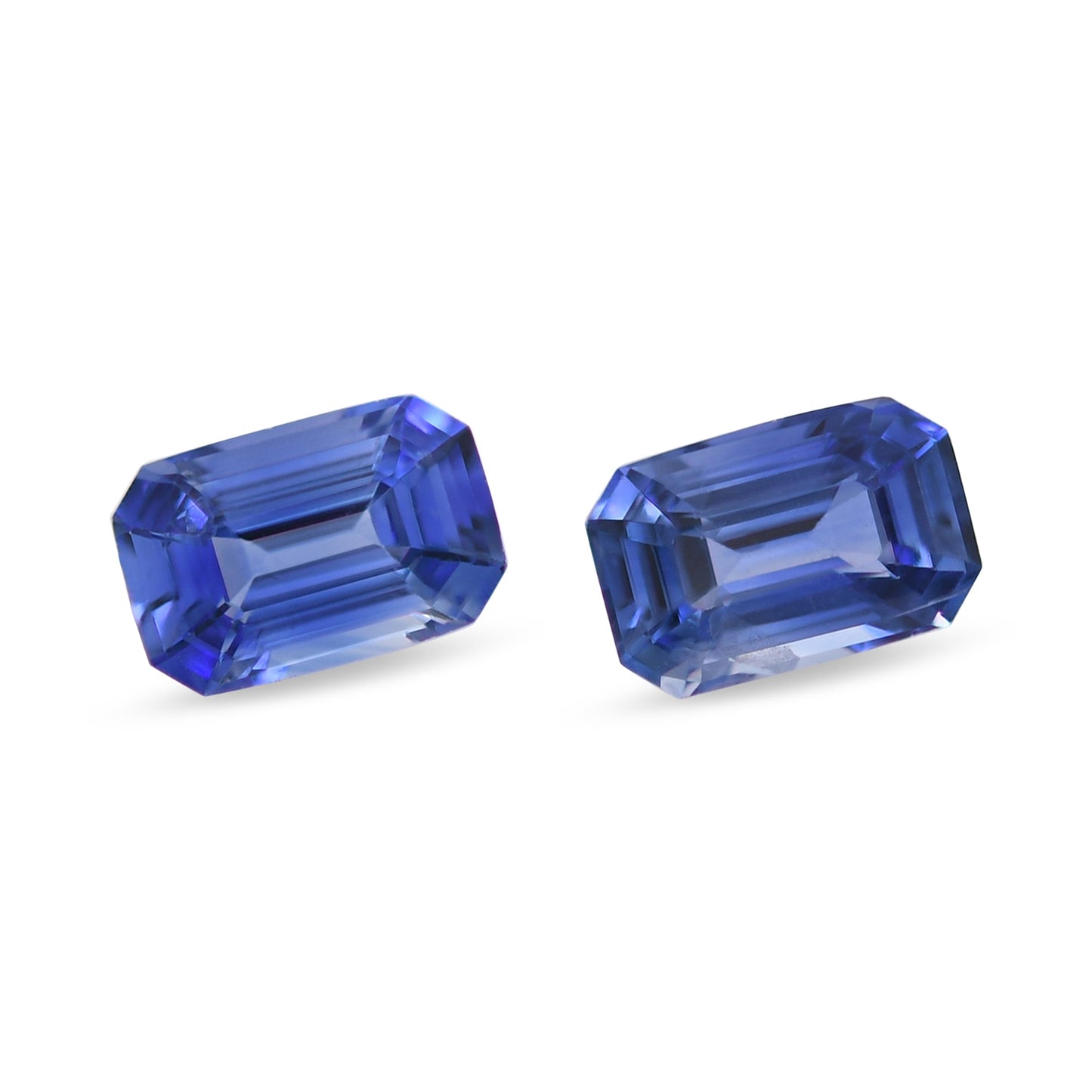 1,21 Karat blauer Smaragd-Saphir aus Sri Lanka