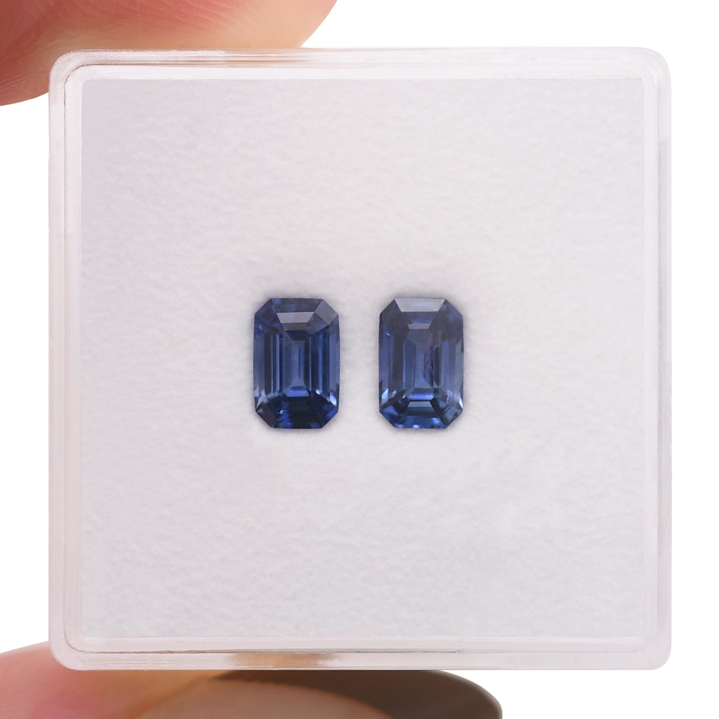 1,21 Karat blauer Smaragd-Saphir aus Sri Lanka