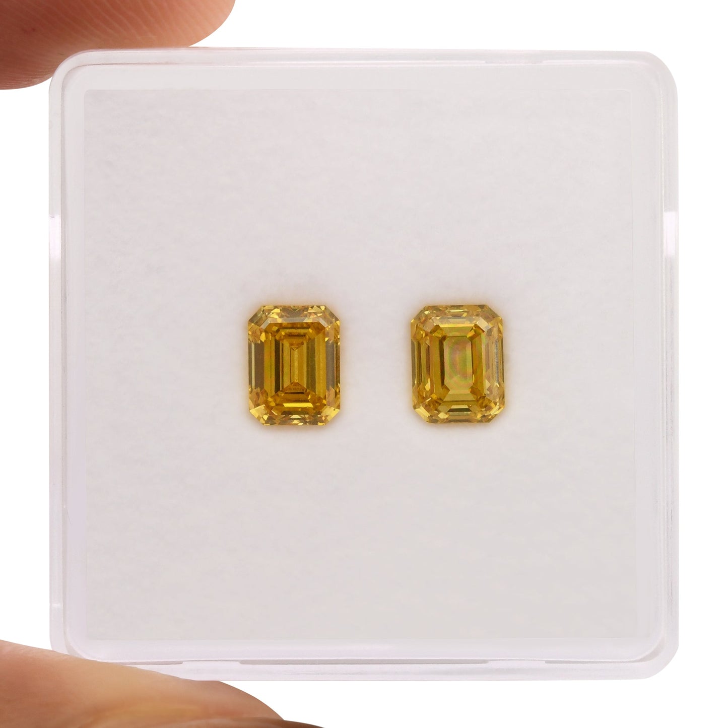 1.23 Carat Fancy Vivid Orange Yellow Emerald Diamonds VS1 GIA