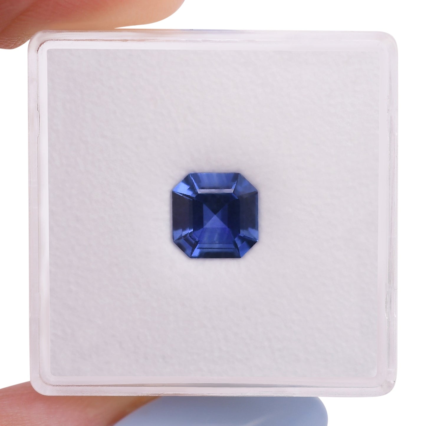 1,29 Karat blauer Smaragd-Saphir aus Sri Lanka