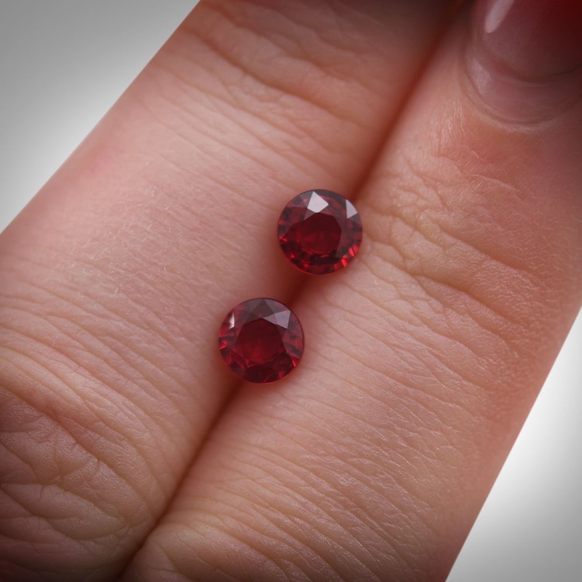 Runder Rubin | 1,33 ct | Rot | Ref. 711363
