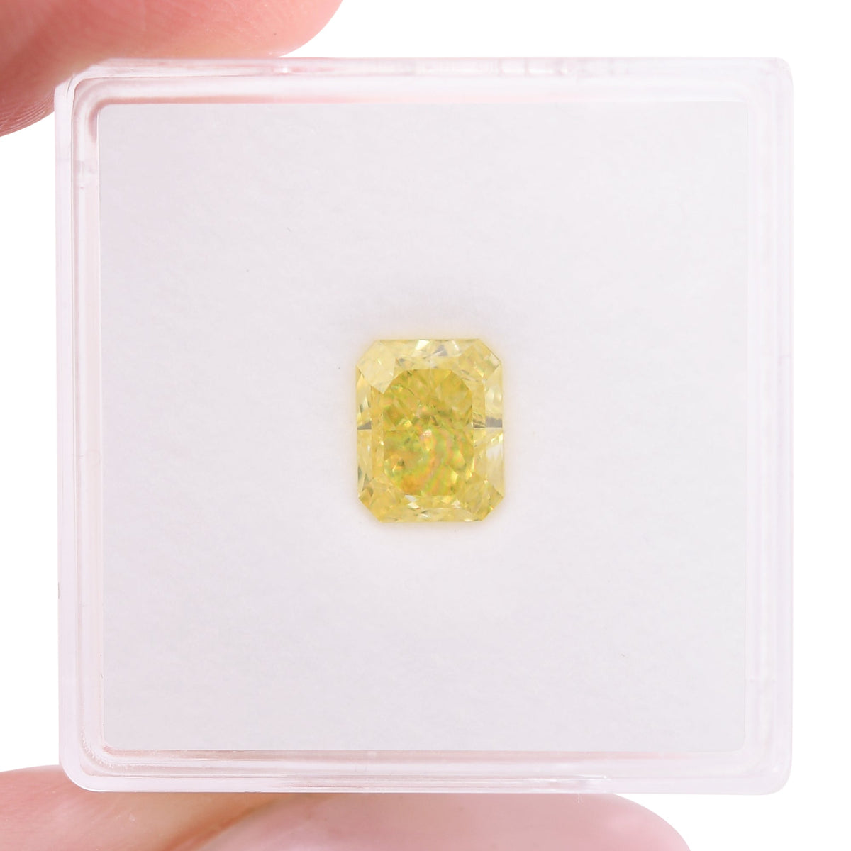 Strahlender Diamant | 1,39 ct | Intensiv gelb | VS2 | GIA | Ref. 714456