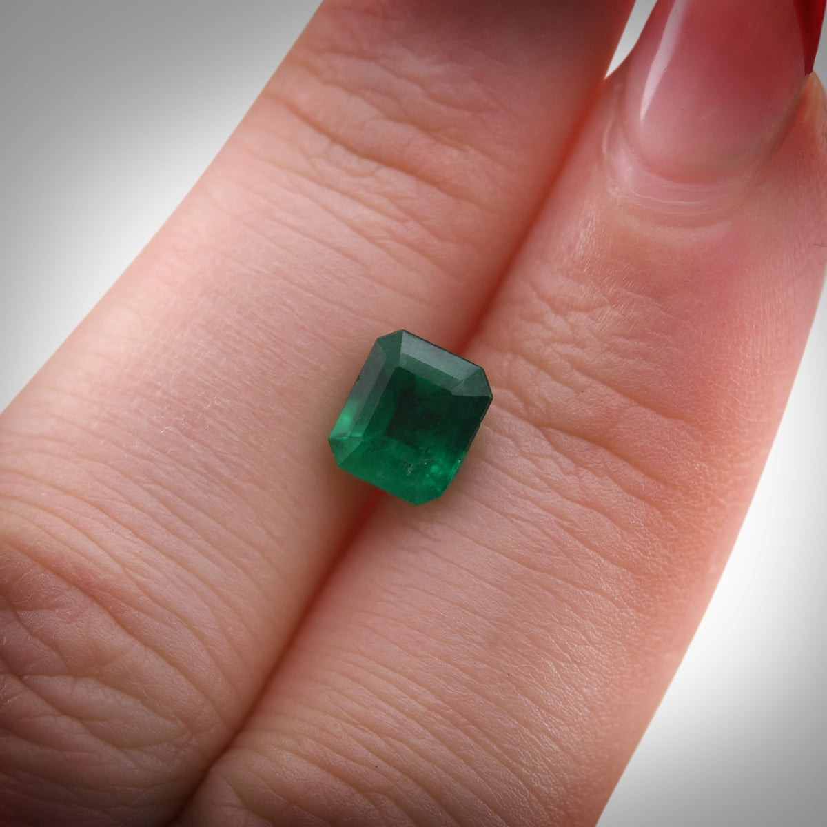 Smaragdgrün | 1,4 ct | Grün | GRS | Ref. 713012