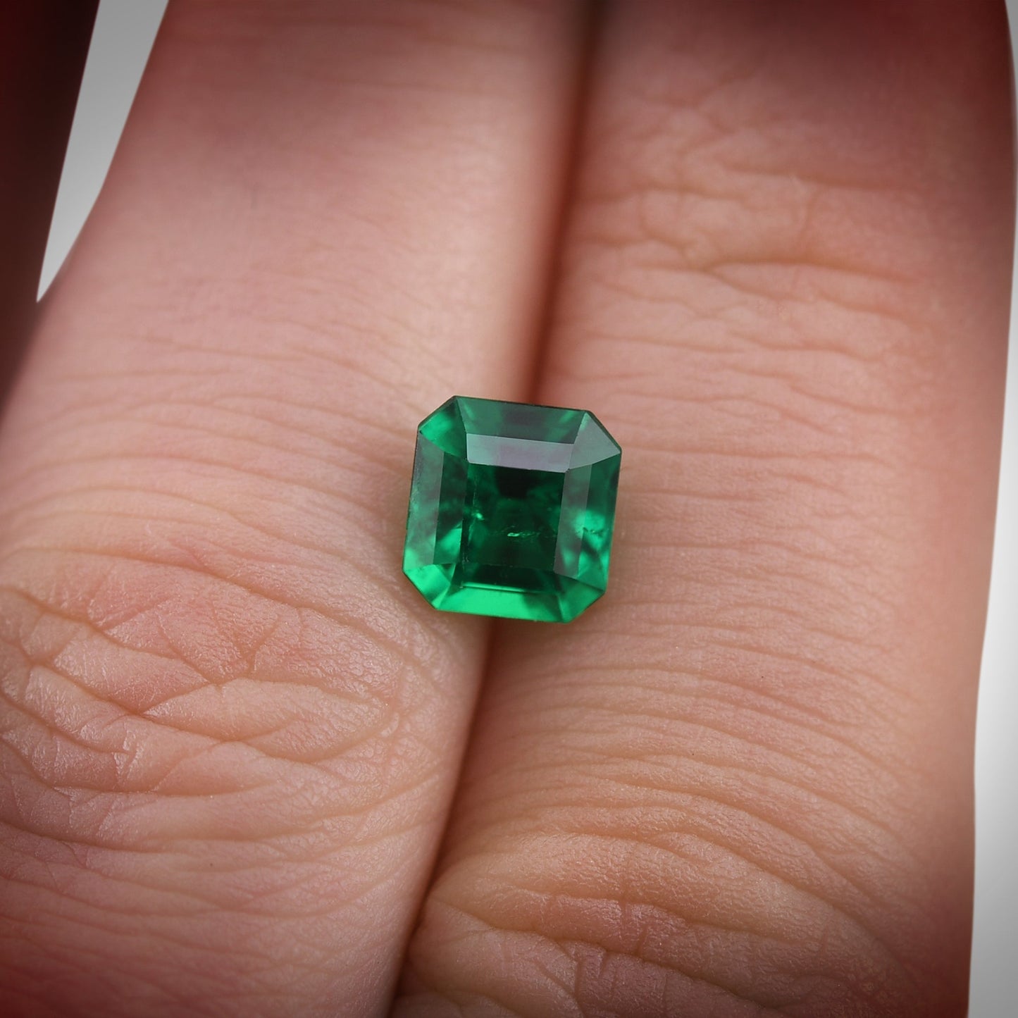 1,46 Karat grüner kolumbianischer Smaragd
