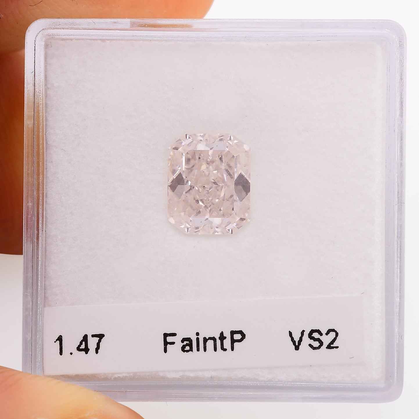 1,47 Karat zartrosa, strahlender Diamant, VS2, GIA