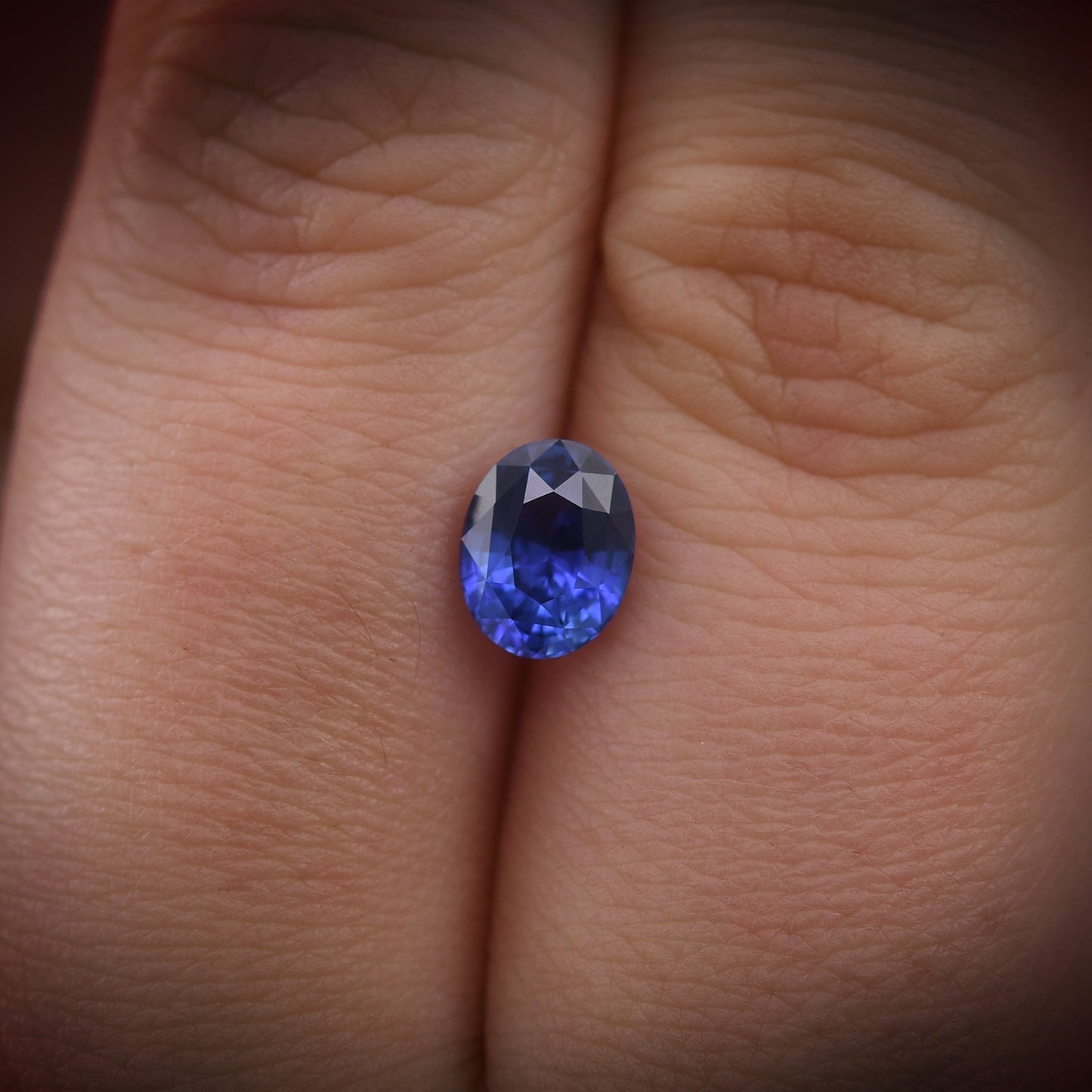 1,51 Karat blauer ovaler Saphir aus Sri Lanka