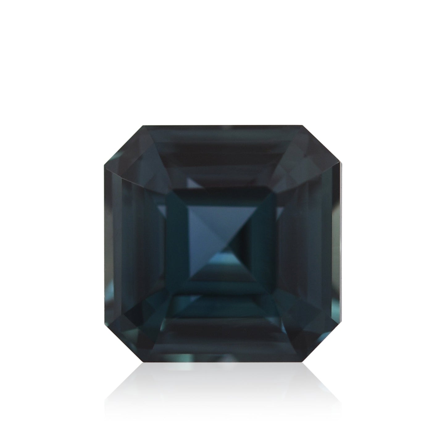 1,54 Karat grüner Madagaskar-Smaragd-Saphir