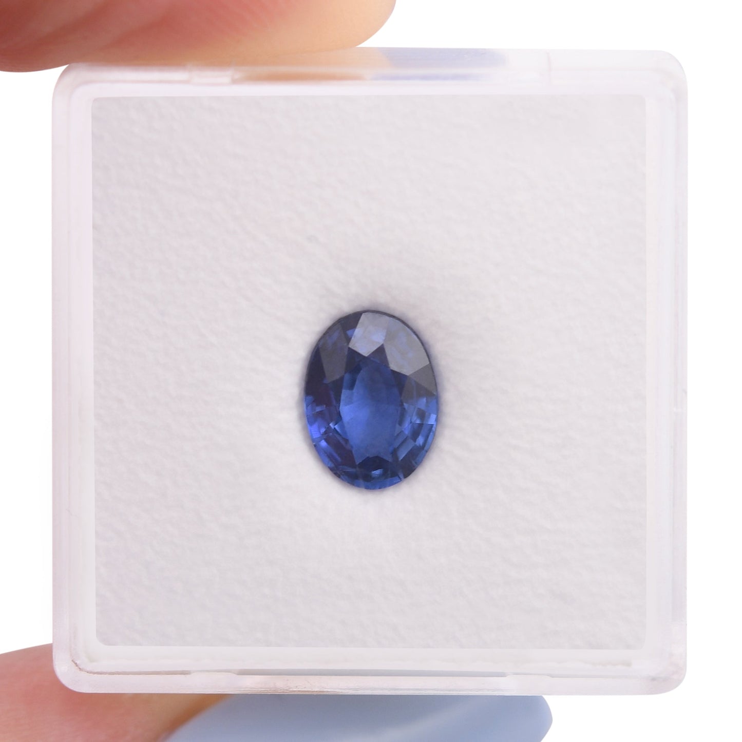 1,57 Karat blauer ovaler Saphir aus Sri Lanka