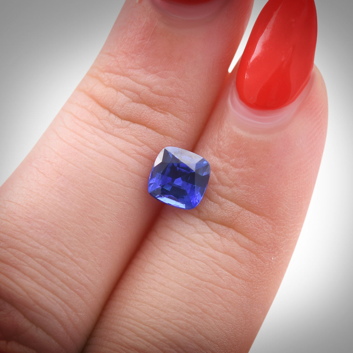 Kissenförmiger Saphir | 1,62 ct | Blau | Ref. 719434