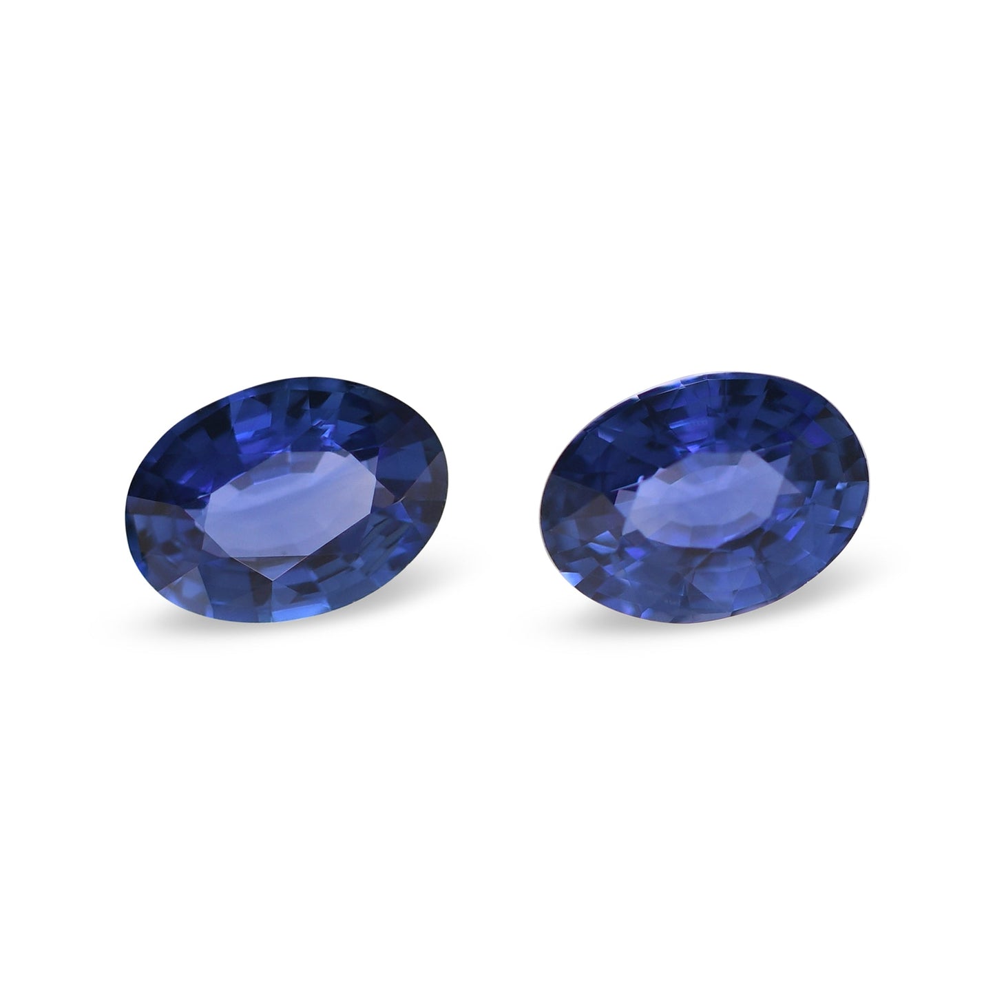 Paar ovale blaue Saphire aus Sri Lanka, 1,75 Karat
