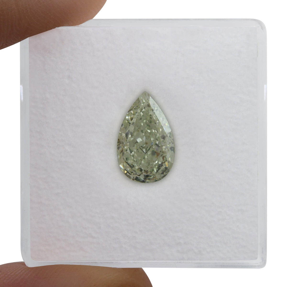 Birnenförmiger Diamant | 1,95 ct | Hellgrün | SI1 | GIA | Ref. 721345