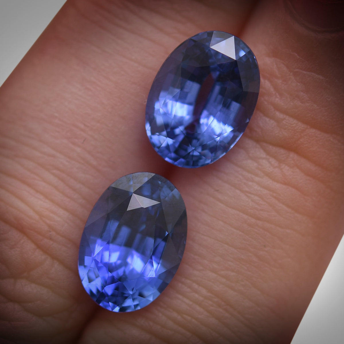 Ovaler Saphir | 10,96 ct | Blau | CD | Ref. 711350