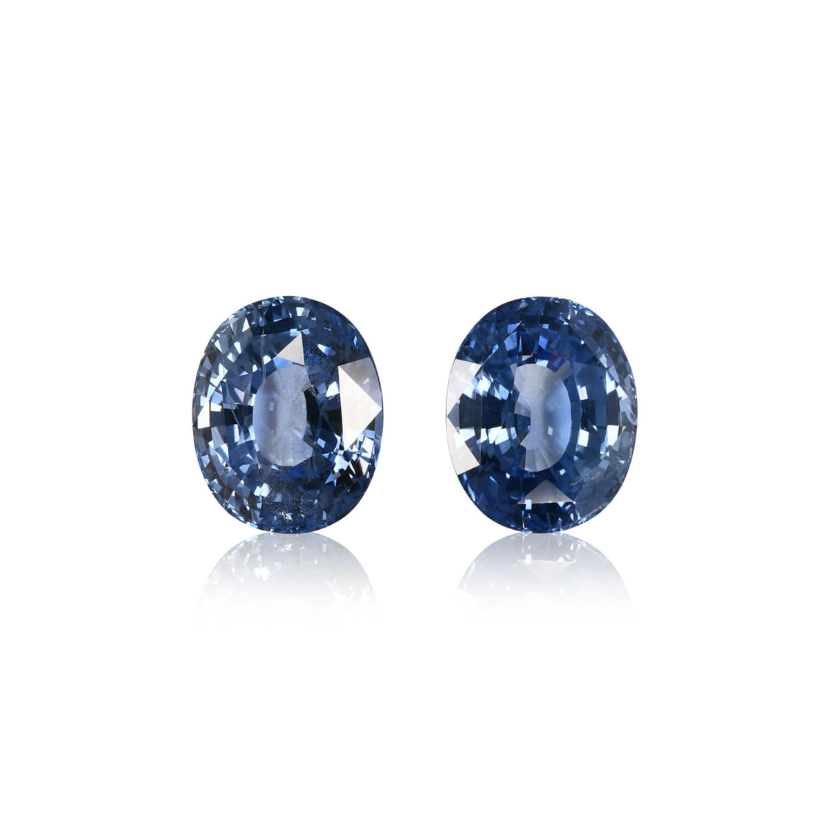 Ovaler Saphir | 11,82 ct | Blau | BELLEROPHON | Ref. 615793