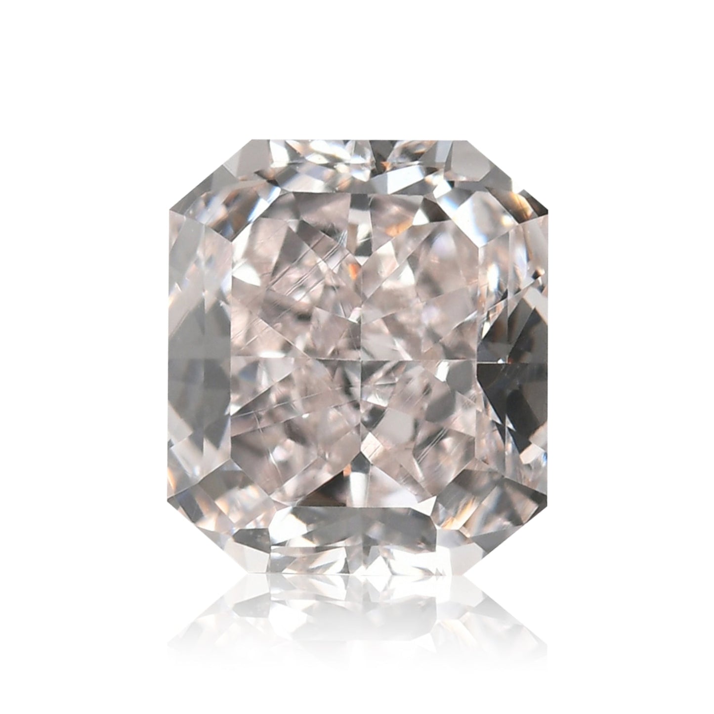 0,65 Karat sehr hellrosa strahlender Diamant VS1 GIA