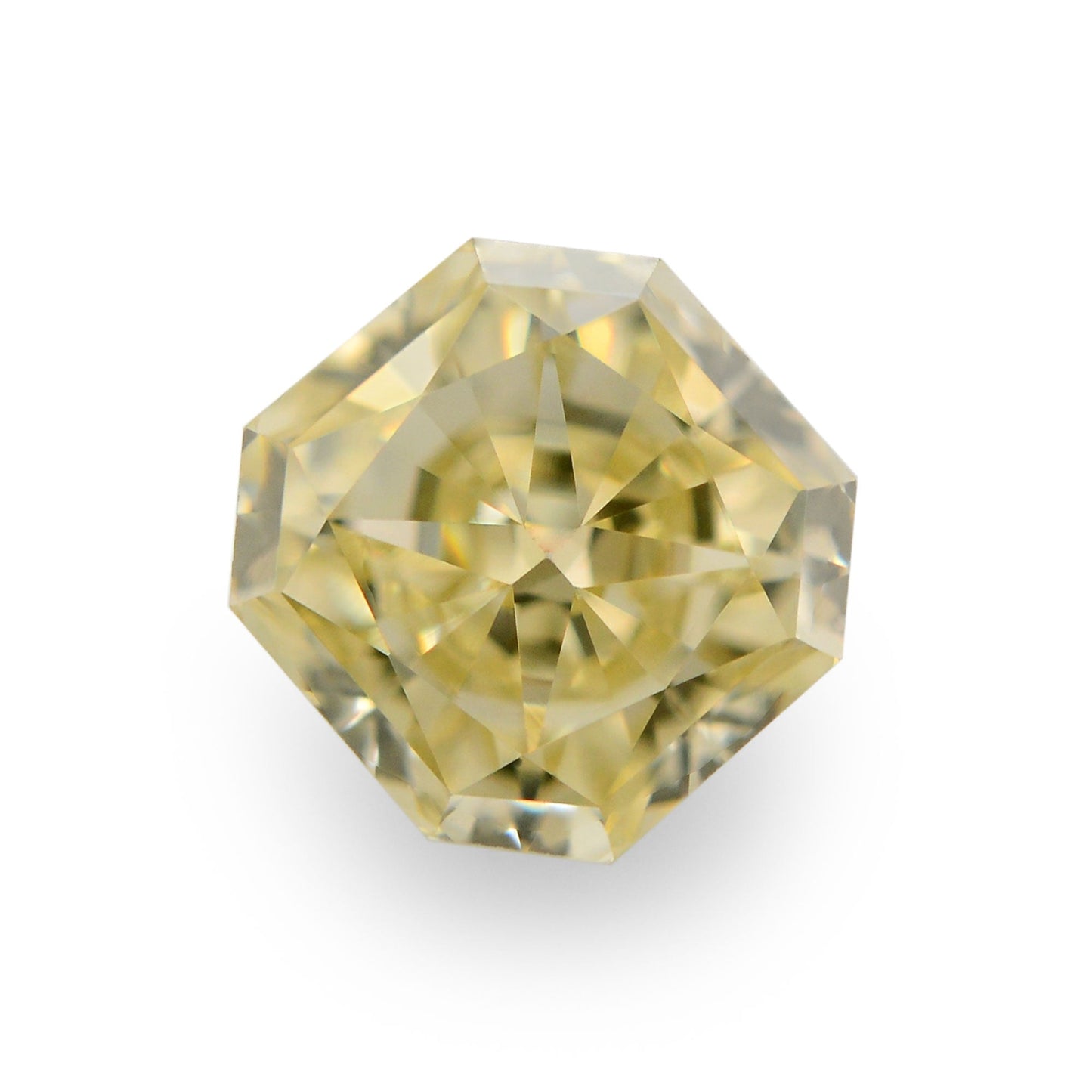 0,57 Karat Fancy Light Brownish Yellow Radiant Diamant VVS2 IGI